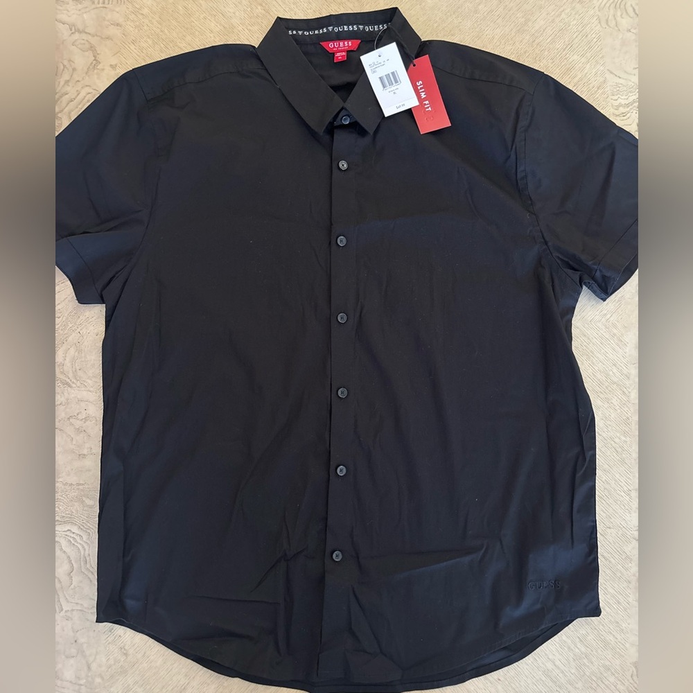 Black button down short sleeve GUESS XL slim fit shirt